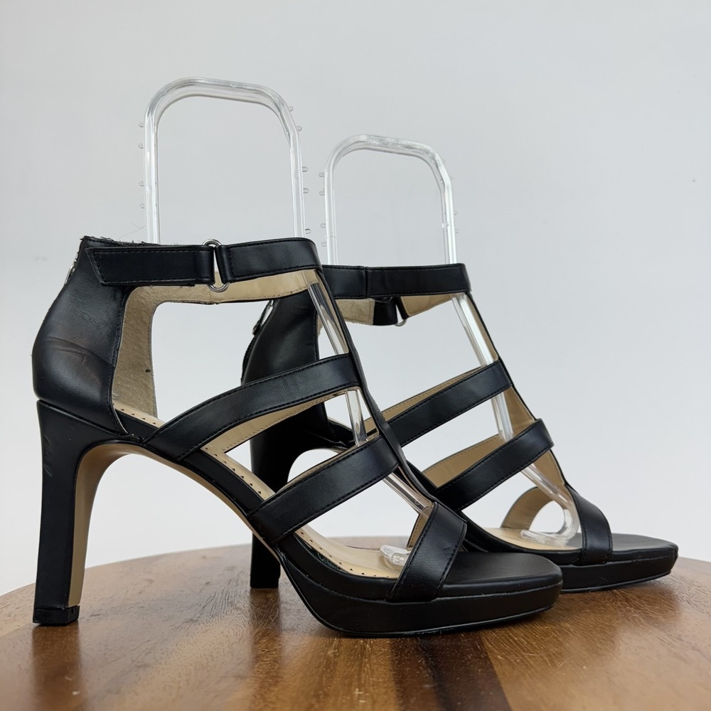 New Womens Adrienne Vittadini Gordie Black Faux Leather Caged Sandals Size 11 M
